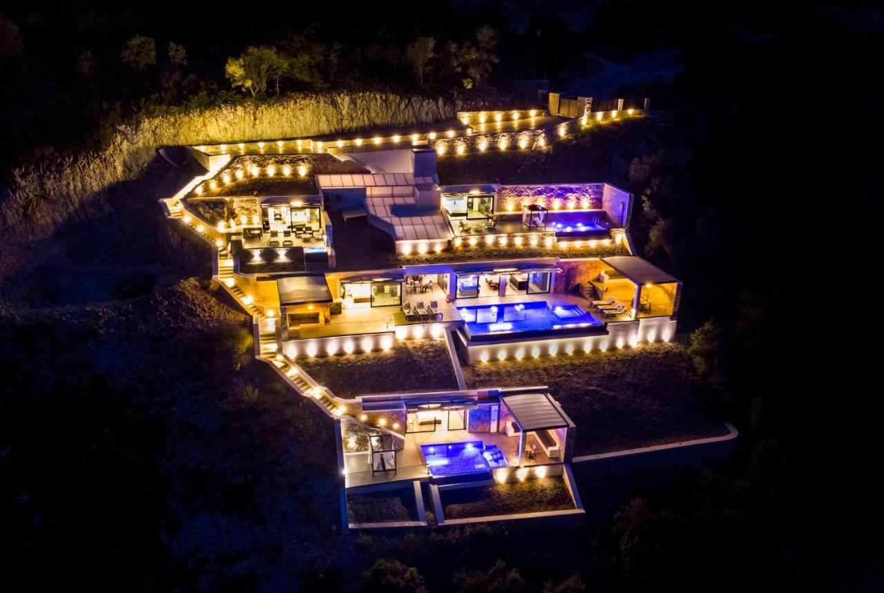Desun Suites Kolonion Exterior foto
