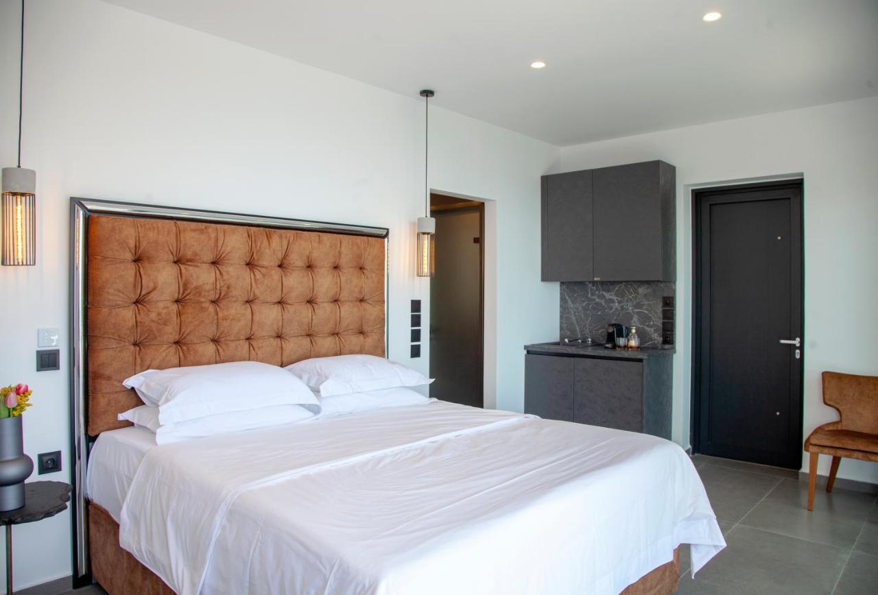 Desun Suites Kolonion Exterior foto