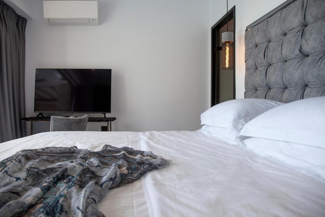 Desun Suites Kolonion Exterior foto