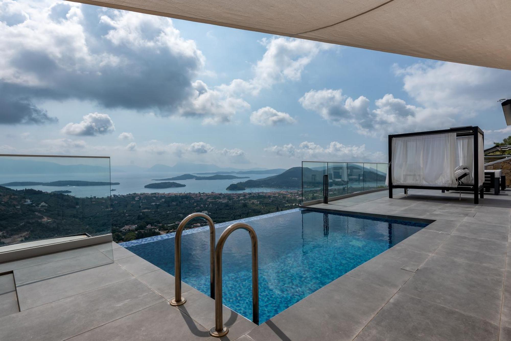 Desun Suites Kolonion Exterior foto