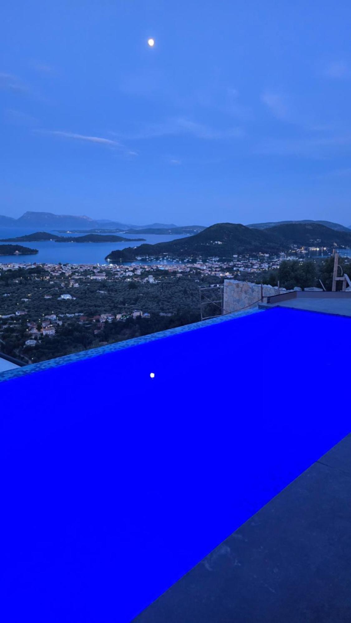 Desun Suites Kolonion Exterior foto