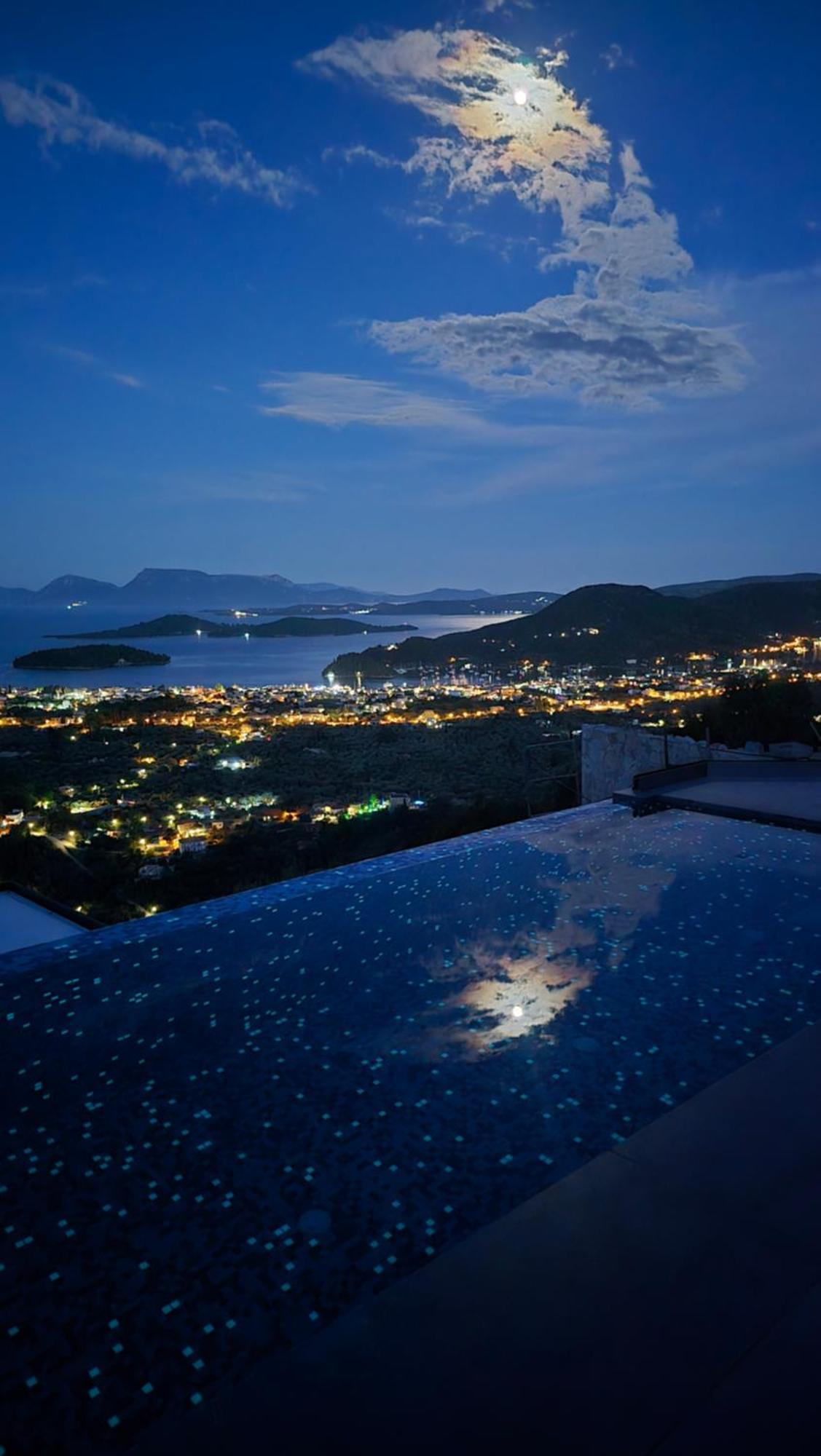 Desun Suites Kolonion Exterior foto